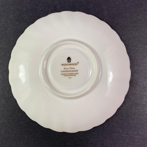 Vintage Wedgwood Candlelight bone china white teacup and saucer - Picture 7 of 7